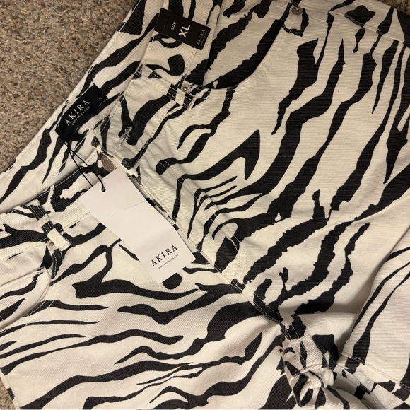 AKIRA Black and White Zebra Print Wide Leg Jeans - Picture 2 of 10